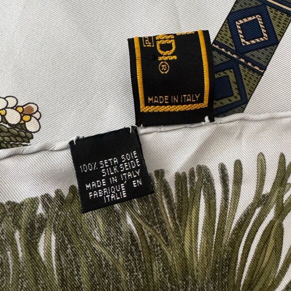 Vintage FENDI 100% Silk Scarf Tassel Rope Print 35x33” - Picture 6 of 14